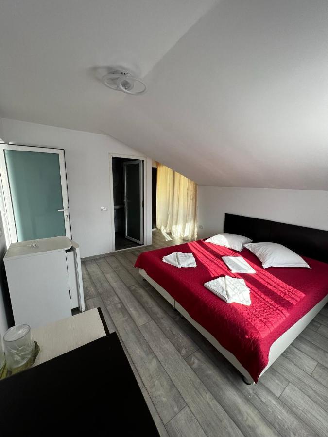 Vila Iris Mamaia Nord Năvodari Buitenkant foto